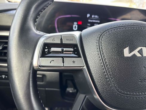 Used 2023 Kia Telluride LX image 20