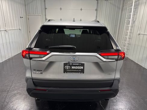Used 2024 Toyota RAV4 XLE AWD/4WD image 41