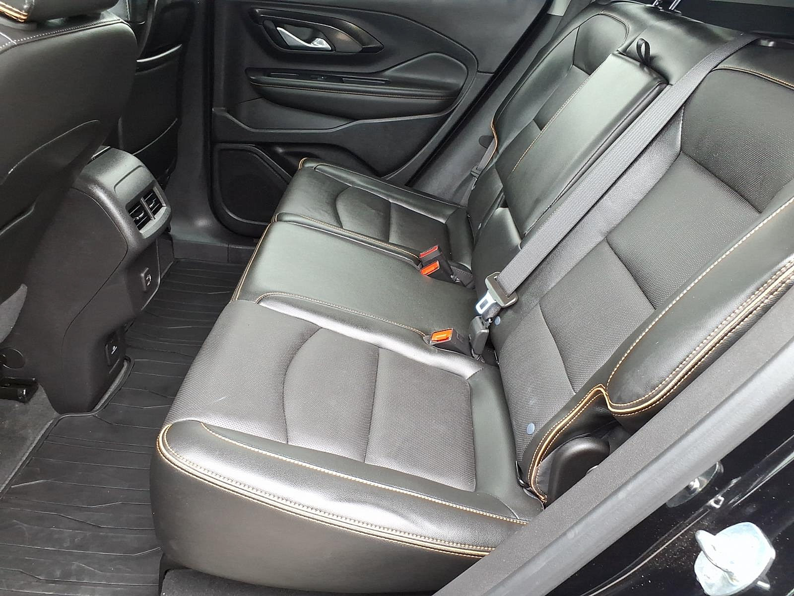 Used 2023 GMC Terrain AT4 AWD/4WD image 12