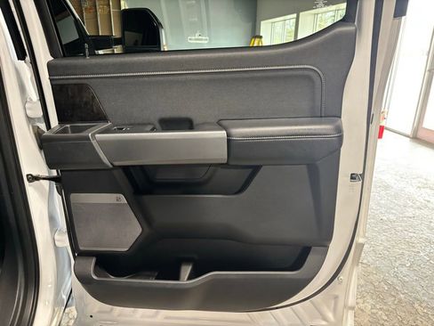 Used 2024 Ford F250 Lariat AWD/4WD image 19