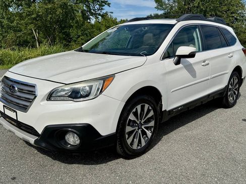 Used 2016 Subaru Outback 3.6R Limited AWD/4WD image 9