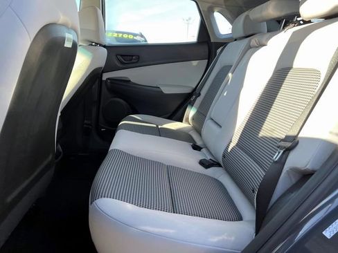 Certified 2023 Hyundai Kona SE AWD/4WD image 11