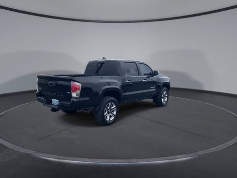 Certified 2018 Toyota Tacoma Limited AWD/4WD image 9