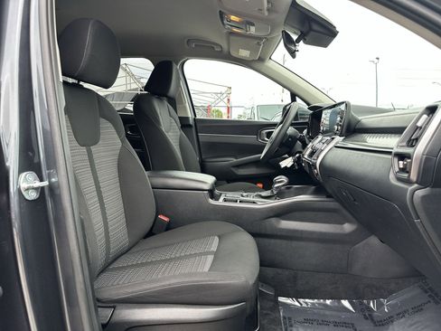 Certified 2023 Kia Sorento LX FWD image 24