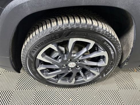 Used 2022 GMC Terrain SLT w/ Infotainment Package II image 10