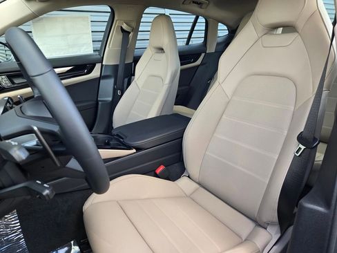 New 2026 Porsche Panamera 4 image 5