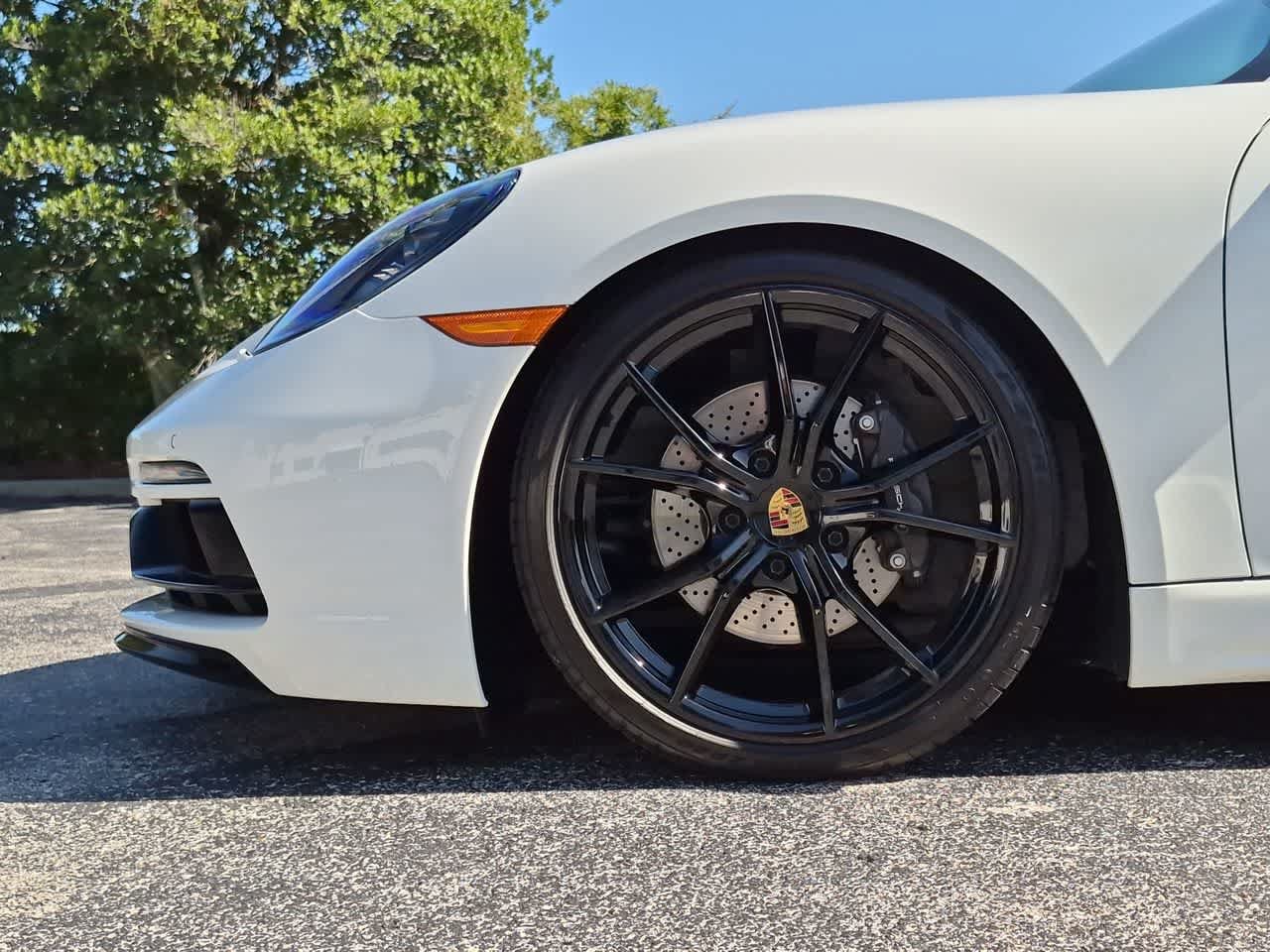 Used 2025 Porsche 718 Cayman RWD image 14