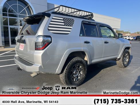 Used 2020 Toyota 4Runner 4WD image 19