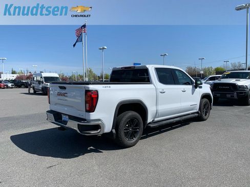 Used 2023 GMC Sierra 1500 SLE w/ Enhanced Capability Package image 7