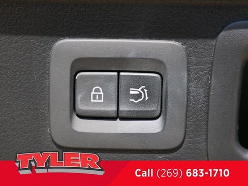 Used 2024 MAZDA CX-50 AWD 2.5 S w/ Cargo Package image 18