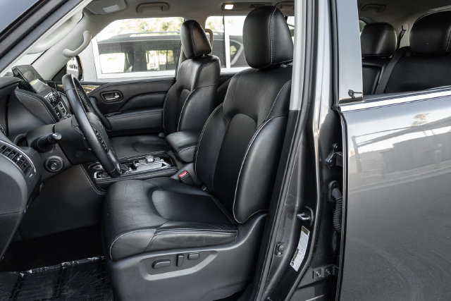 Used 2023 INFINITI QX80 Luxe w/ Cargo Package RWD image 11