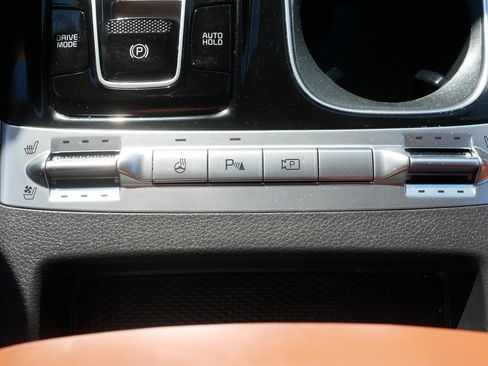 Certified 2022 Kia Carnival SX Prestige image 31