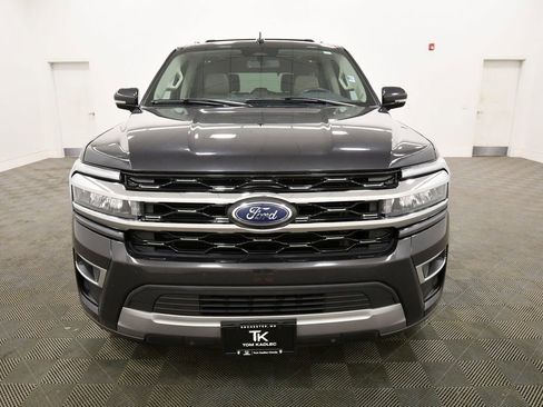 Used 2024 Ford Expedition Limited image 12