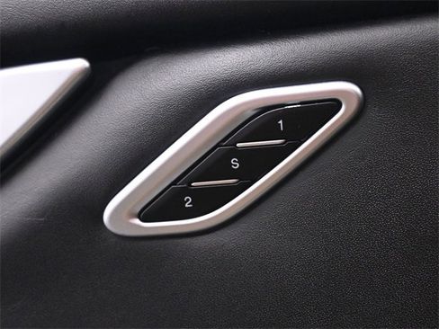 Used 2017 Maserati Ghibli image 29