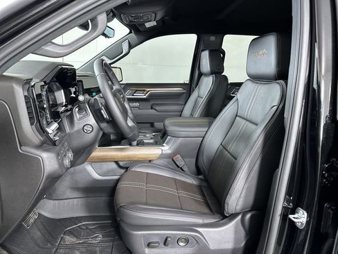 New 2026 Chevrolet Silverado 1500 High Country w/ Midnight Edition AWD/4WD image 19