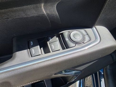 Used 2023 Chevrolet Silverado 1500 LT AWD/4WD image 20