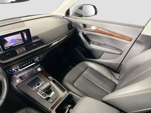 Used 2020 Audi Q5 2.0T Premium Plus image 24