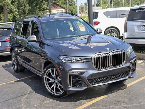 Used 2022 BMW X7 M50i w/ Executive Package AWD/4WD image 6