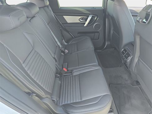 New 2026 Land Rover Discovery Sport Landmark image 11