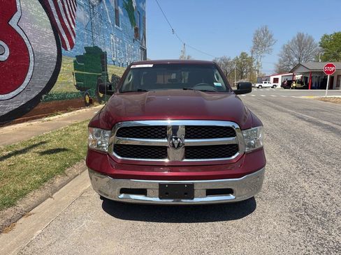 Used 2019 RAM 1500 Classic SLT image 9