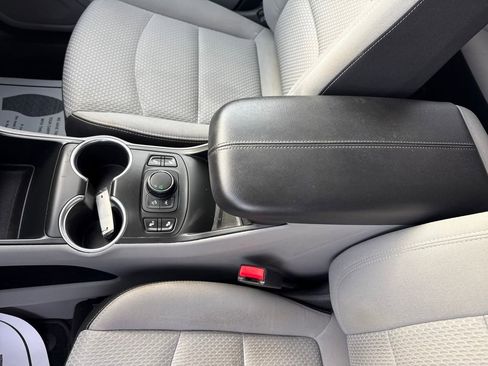 Used 2022 GMC Terrain SLE w/ Driver Convenience Package image 26