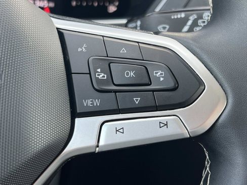 Certified 2023 Volkswagen Tiguan SE image 10