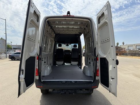 New 2025 Mercedes-Benz Sprinter 2500 image 20