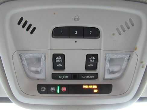 Used 2019 Chevrolet Traverse Premier w/ Driver Confidence II Package image 29