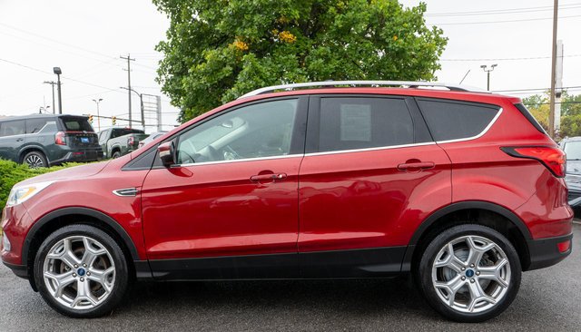 Used 2019 Ford Escape Titanium AWD/4WD image 9