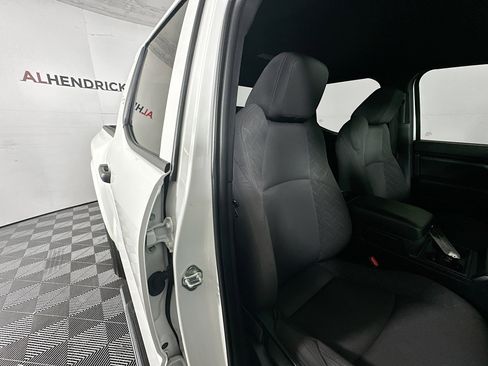 Used 2024 Toyota Tacoma SR image 28