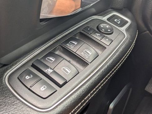 Used 2022 RAM 2500 Laramie AWD/4WD image 25