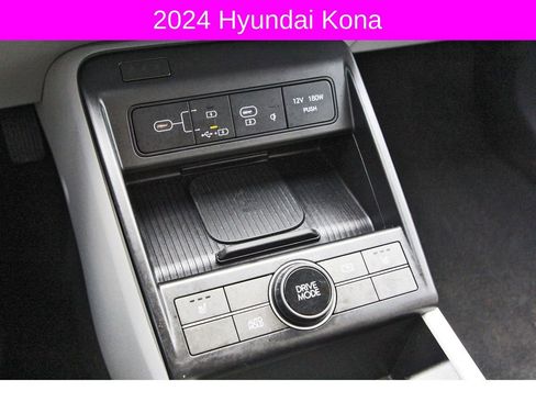 Used 2024 Hyundai Kona SEL w/ Convenience Package image 25