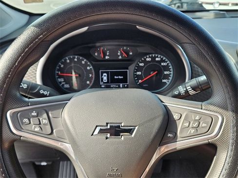 Used 2022 Chevrolet Malibu LT image 24