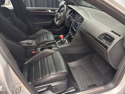 Used 2016 Volkswagen GTI SE w/ Lighting Package (SEL) FWD image 28