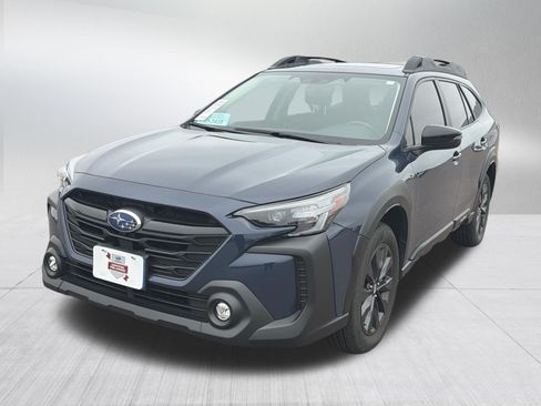 Certified 2025 Subaru Outback Onyx Edition XT AWD/4WD image 3