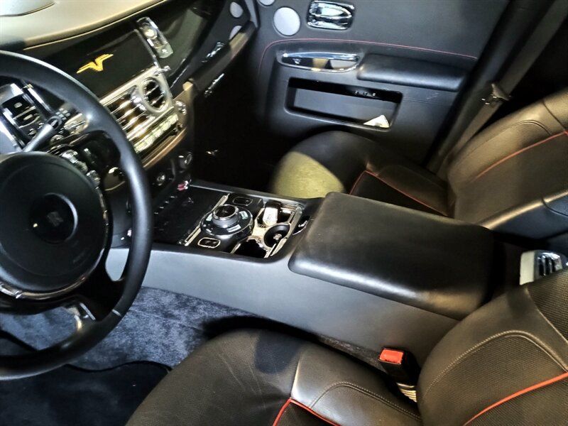 Used 2014 Rolls-Royce Ghost RWD image 21