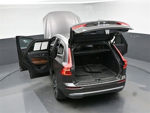 Used 2022 Volvo XC60 B5 Inscription image 52