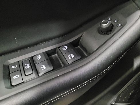 Used 2022 Jeep Grand Cherokee L Limited image 27