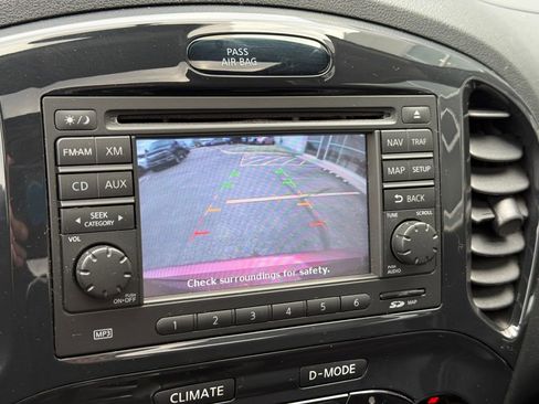 Used 2013 Nissan Juke SL image 19