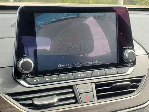 Used 2024 Nissan Altima 2.5 SV image 20