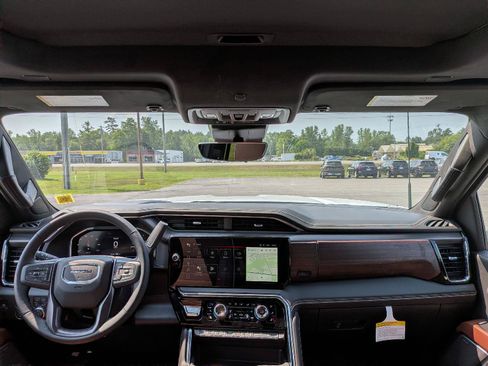 New 2026 GMC Sierra 2500 Denali Ultimate w/ LPO, Black Badging Package AWD/4WD image 24