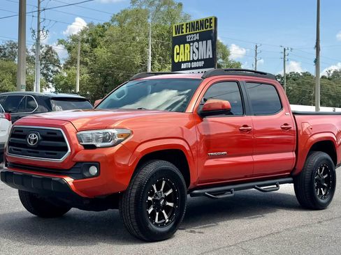 Used 2016 Toyota Tacoma SR5 w/ Towing Package RWD image 3