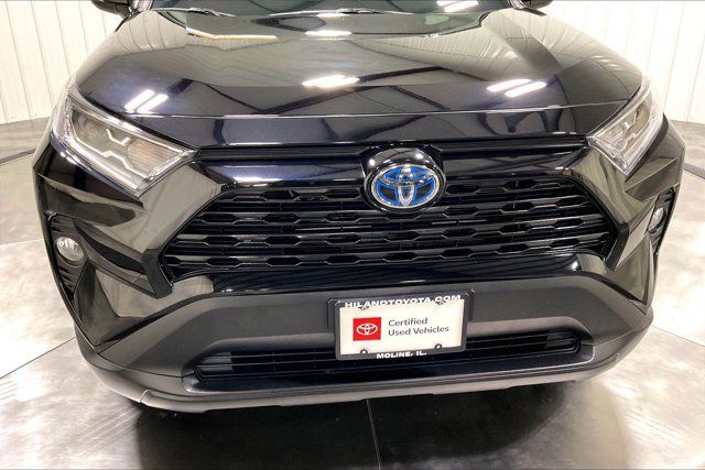 Certified 2020 Toyota RAV4 XLE w/ Convenience Package AWD/4WD image 31