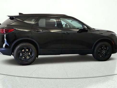 Used 2024 Chevrolet Blazer LT w/ Midnight/Sport Edition FWD image 6