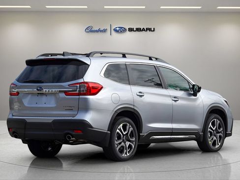 Used 2025 Subaru Ascent Limited w/ Popular Package #1 AWD/4WD image 4
