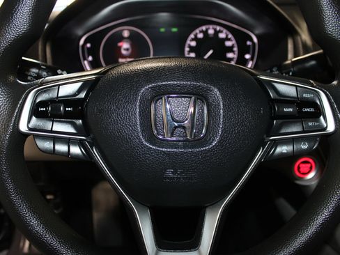 Used 2018 Honda Accord LX image 18