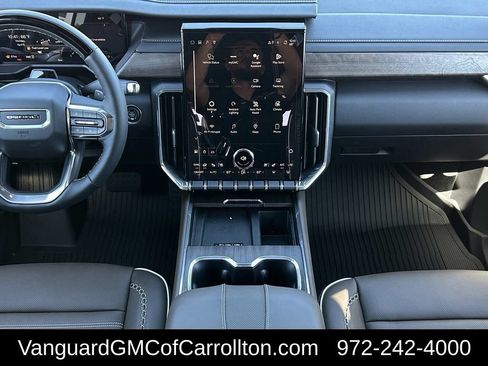 New 2026 GMC Acadia Denali Ultimate w/ LPO, Floor Liner Package AWD/4WD image 13