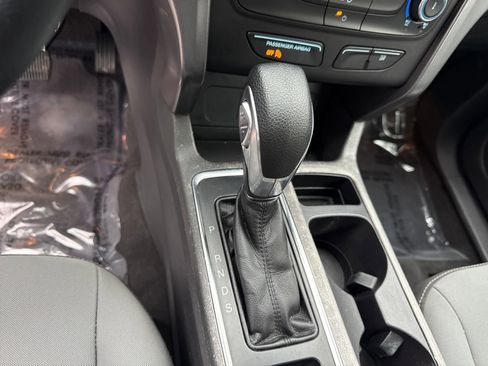 Used 2019 Ford Escape S image 24