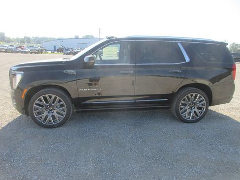 New 2026 GMC Yukon Denali Ultimate AWD/4WD image 7