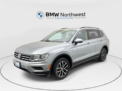 Used 2021 Volkswagen Tiguan SE w/ Panoramic Sunroof Package
